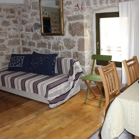 Fischer Fritz 2 By Interhome 贝蒂纳